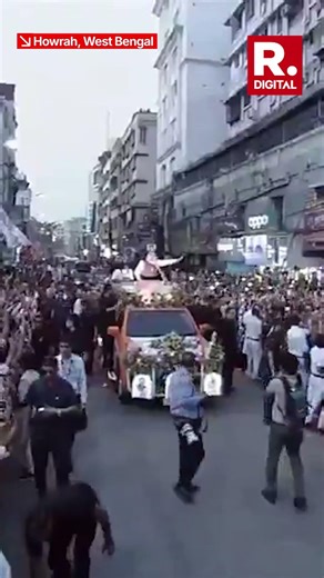 PM Modi Holds Massive Roadshow In Howrah Ahead Of Bengal Polls