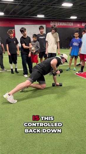 Master Your Workout: Perfect Form for Dumbbell Rows #shorts