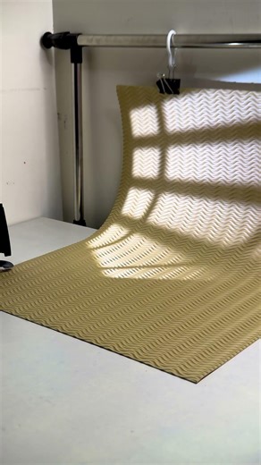 Product Photography: Neutrogena Sunblock 🏖️