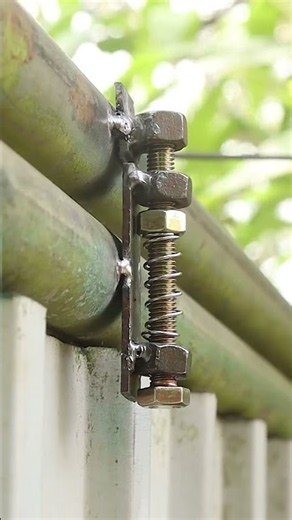 Nuts & Bolt Turned into a Door Lock 🔩