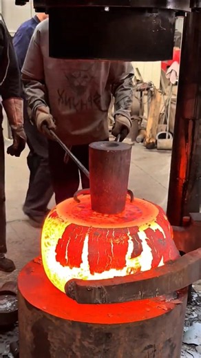 Giant hydraulic press crushes glowing hot steel! 🔥⚙️😱#tech #engineering #industrial #manufacturing