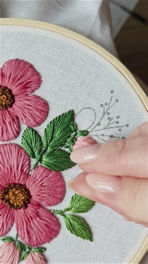 Fluffy flower hand embroidery🌸 #embroidery #tutorial #diy #handmade #art #craft #stitch #flowers