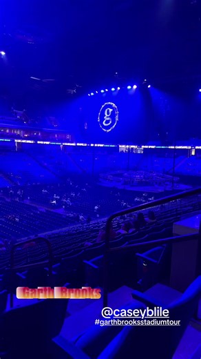 Garth Brooks Back to My Roots Tour: Live in Tulsa at BOK Center