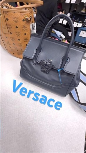 VERSACE LA MEDUSA #versace #versacelamedusa #thriftedbargains #thrifted #preloved #prelovedbags