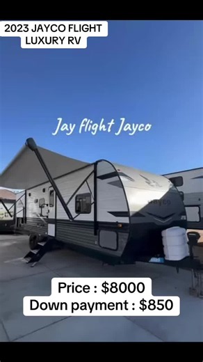 2023 Jayco Jay Flight Travel Trailer: Features and Layout