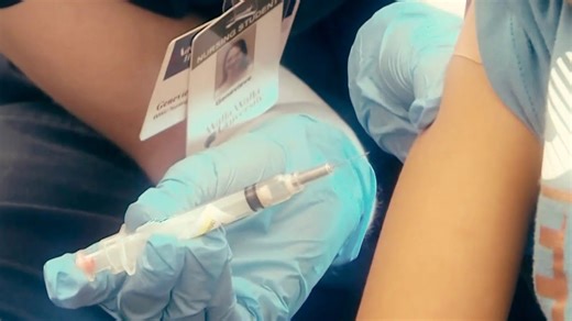 Trump administration sparks midterm vaccine war: Axios