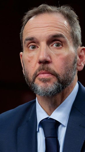 Republican senator's apparent basketball mix-up derails Smith hearing