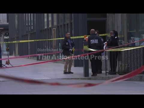 Chicago police take man in custody after shots fired outside federal building, no one was injured