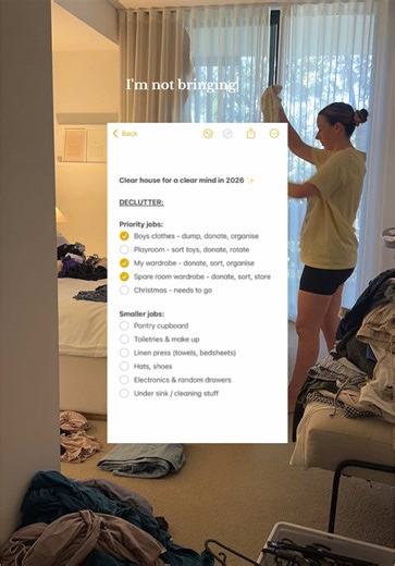 Building a Capsule Wardrobe: Tips for Women