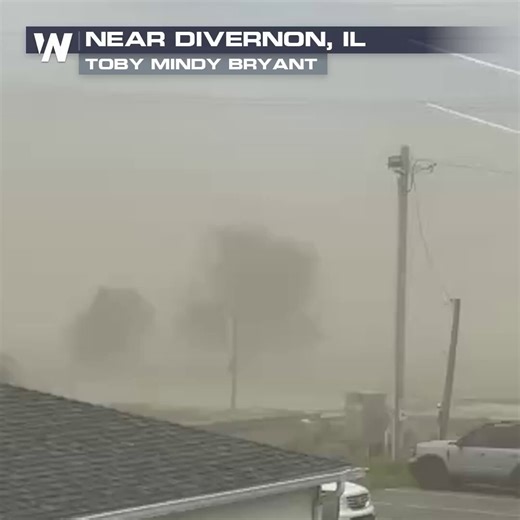 BLOWING DUST! A dust storm swept across central Illinois Sunday afternoon, loose top soil was whipped by wind gusts of 35–45 mph. Remember to slow down, and pull over, or avoid travel when blowing dust occurs. In 2023, a deadly pile up occurred in Central Illinois during similar conditions. #ILwx