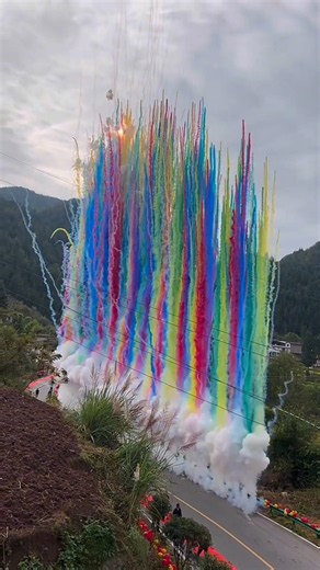 Incredible Daytime Fireworks with Colorful Smoke! 🌈✨ | Amazing Smoke Shells Show #shorts