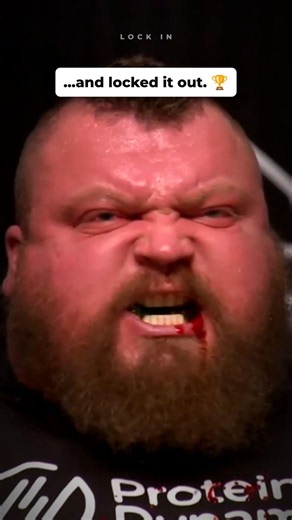 Nobody had ever deadlifted 500 kg… until this man 😳 #eddiehall
