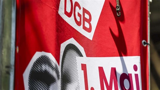 1. Mai-Demo in Mannheim: 2.500 Menschen protestieren – darunter Eichbaum-Beschäftigte