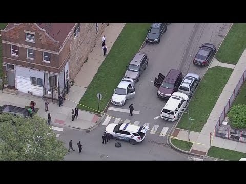 Woman dead, teens seriously injured in triple shooting that led to crash on Chicago's South Side
