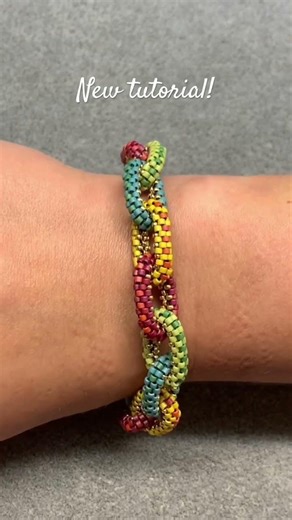 New! Make the Delica Links Beaded Bangle Bracelet
