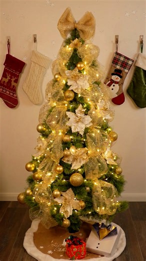 Ribbon decors for your Christmas tree | Magic Hands Creations