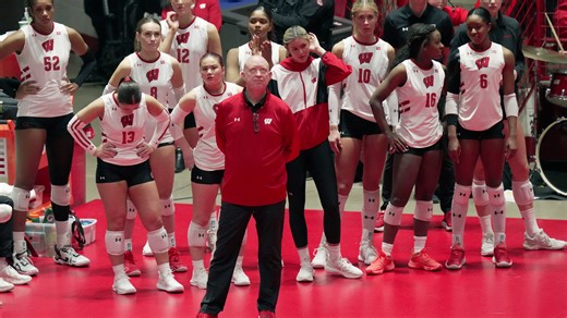Isabelle Hoppe flips from Pittsburgh to Wisconsin volleyball, fills key void
