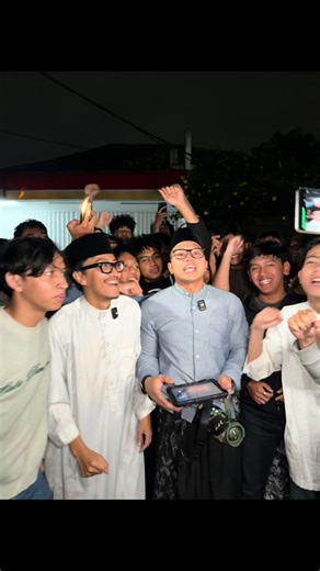 bigmo (@momonotnice)’s videos with Opick feat. Finalis F L O Shollu Ala Muhammad - Favorit Qu