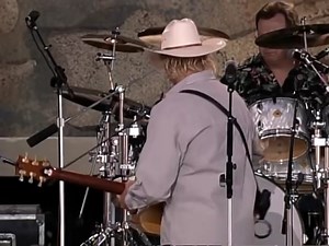 Alan Jackson - The Blues Man (Live at Farm Aid 2000)