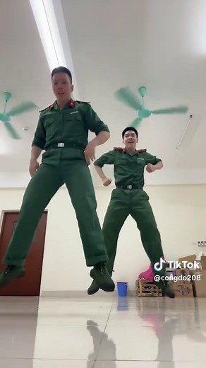 Màn Nhảy QP Nhạc Cỏ Tí: Hướng Dẫn Nhảy RedRed Cortis