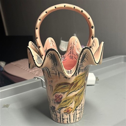 Hull Pottery Blossom Flite Handled Ruffled Basket 1955 Signed - Etsy UK