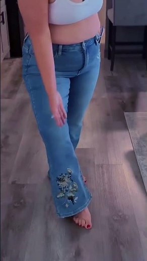 Flared Jeans Review: Best Bootcut Denim for Every Body Type