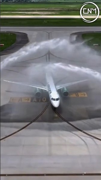 Air giant arrives from Brazil, Mexicana now has its sixth Embraer aircraft