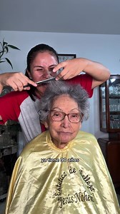 Norma a sus 90 años con canas: abuela viral en Perú