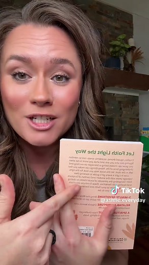 A beautiful 5-minute devotional to encourage teen girls in their faith journey. ✨ #christianparenting #devotional #christiangirls