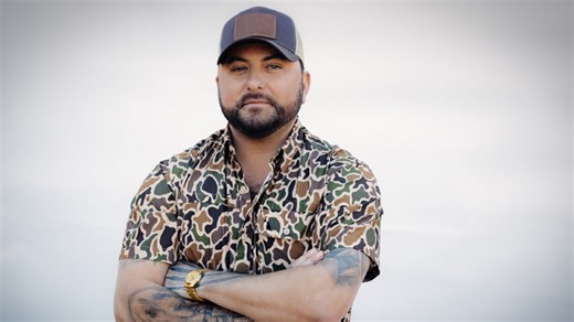 Tyler Farr announces new intimate 'Quit Bein’ Country' acoustic tour