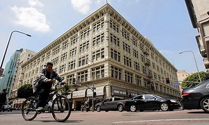 Apple rumored to turn huge downtown LA building into flagship store, office space | AppleInsider