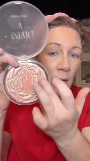 L’HIGHLIGHTER A UNE FORME ÉTRANGE NON ? 🤣