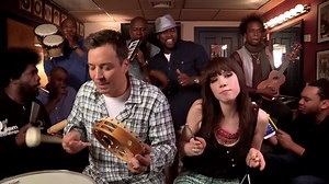 【Camille 搬运】Jimmy Fallon, Carly Rae Jepsen & The Roots Sing 'Call Me Maybe'