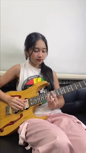 Dire Straits Guitar Solo Cover by Nene Royal