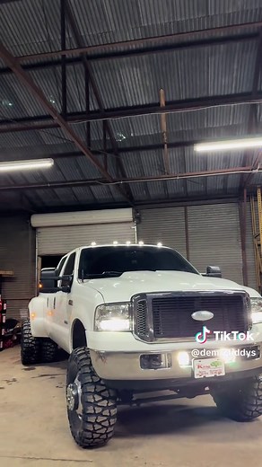 Unveiling the Power of a 6.0 Powerstroke Engine