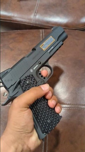 The Swiss Army's 1911: A Masterpiece of Precision Famous Venezuela #venezuela #airsoft #co2airpistol