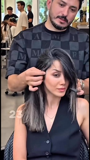 Tato mladá žena si ostříhala své dlouhé vlasy na opravdu krátko a ani sama nemohla uvěřit šokujícímu výsledku… Podívejte se v komentářích 👇👇👇 | Zajímavé příběhy