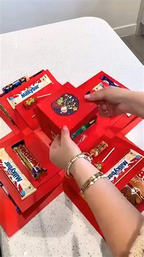✨This is our DIY Surprise Explosion Gift Box🎁 ✅ EASY TO DIY: Place your loved one's favorite candies, cookies, or chocolates inside.And hide a ring, jewellery, car keys... at the bottom of the box! 💍⌚🎊 ✅ DURABLE MATERIAL: Made of high-quality cardboard, foldable and reusable. ✅ FOR ALL OCCASIONS: Birthday, Christmas, Valentine's Day, Promotion... It's the perfect gift! 🎂🎄🎓 😄50% off sale now!🛒Dispatch within 24 hours👉 | Civeed shop