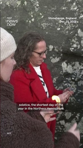 Thousands mark the winter solstice at Stonehenge