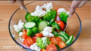 Nunca habia comido brocoli y coliflor de una manera tan rica y fácil | Recetas y Más TV