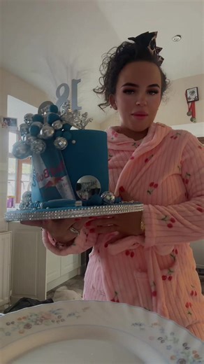 Does anyone els have cake for breakfast the day after someone’s birthday🫣😅#fyp #forupage