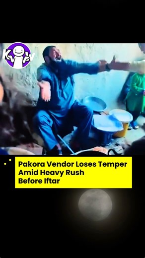 Pakora Stall Turns Chaotic 😳 Too Much Rush! #shorts #ytshorts #viral #ramadan #iftar