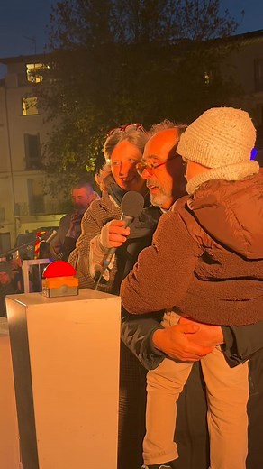 Venez vous en mettre plein, les mirettes avec les illuminations de la place Jean-Jaurès. ✨✨ | Ville de Béziers