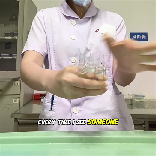 Will glass fragments fall into the medication when an ampoule is opened? #science