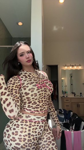 athena🖤 (@athena.kami)’s videos with Toma Que Toma Perreo - DJ Hazel Mty
