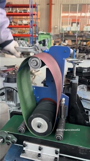 Deburring Machine in Action — Polishing, Rust Removal, and Surface Finishing