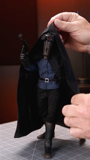 There's no secrecy with this STAR WARS™ First Look! Today we're unboxing the Garindan™ Sixth Scale Figure by Sideshow. This sneaky member of our Scum & Villainy line is available for pre-order NOW! #StarWars #ANewHope | Sideshow Collectibles