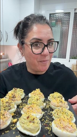 Dos maneras diferentes de hacer huevos rellenos para estas navidades #rakidag #huevosrellenos