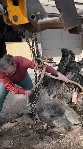 9.2K views · 99 reactions | I tried urban logging for the first time!  #Woodworking #UrbanLogging #DIYProjects #SawmillPlans #Woodwork #LogTongs #Craftsmanship #NatureSkills #WoodworkingClasses #ToolTalk | Matt Cremona | Facebook