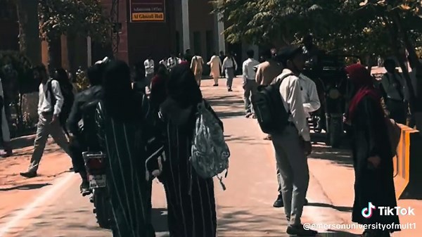 Exploring Emerson University Multan: Student Life and Culture